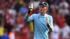 Dean Henderson menjadi sorotan saat laga Nottingham Forest vs Tottenham Hotspur di pekan ke-4 Premier League. (AFP/Oli Scarff)