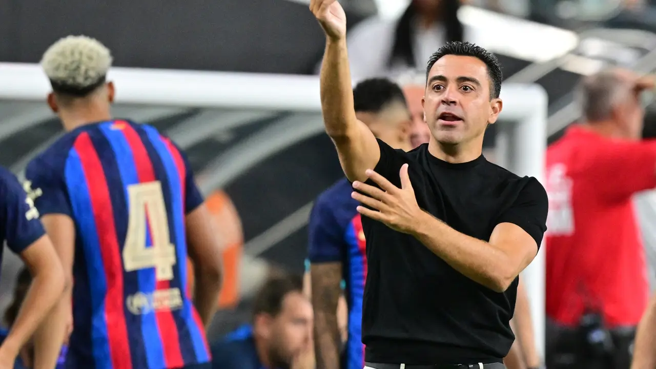Xavi Hernandez - Barcelona - Lionel Messi