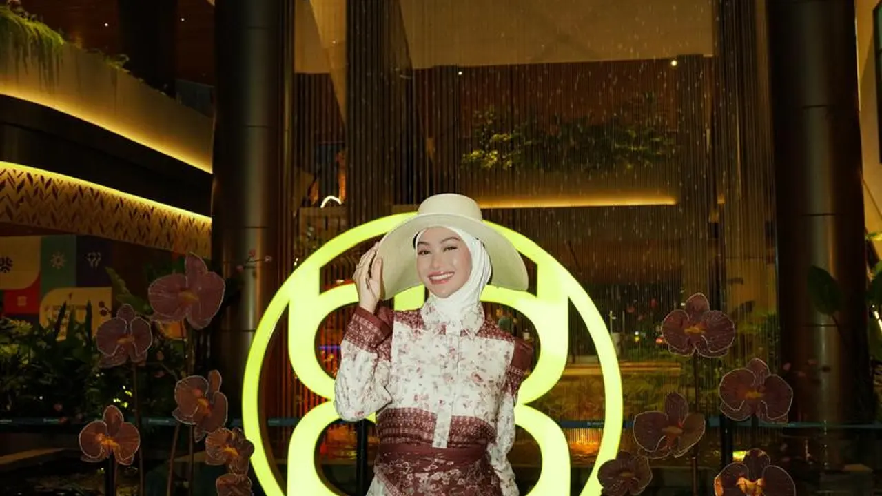 Dari Anggrek Bulan hingga Pesisir Batik, Nada Puspita Terjemahkan Semangat Kemerdekaan dalam Puspa Collection