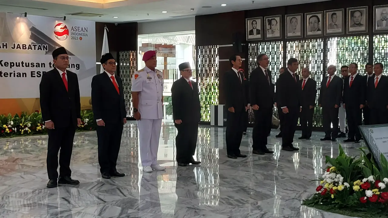 Menteri Energi dan Sumber Daya Mineral (ESDM) Arifin Tasrif melantik sejumlah pejabat Kementerian ESDM, Senin (31/7/2023).