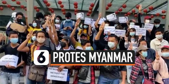 VIDEO: Masyarakat Myanmar Unjuk Rasa Terhadap Kudeta Militer