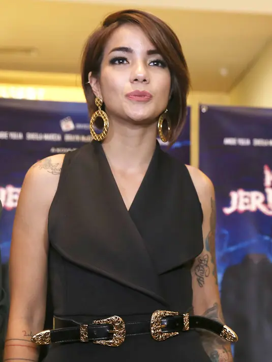 Saat ditemui di kawasan Senayan Jakarta Pusat Selasa (12/9) ibu tiga anak itu memiliki alasan saat memutuskan untuk pindah ke Bali. Dan tidak perlu membicarakan terlebih dulu. (Nurwahyunan/Bintang.com)