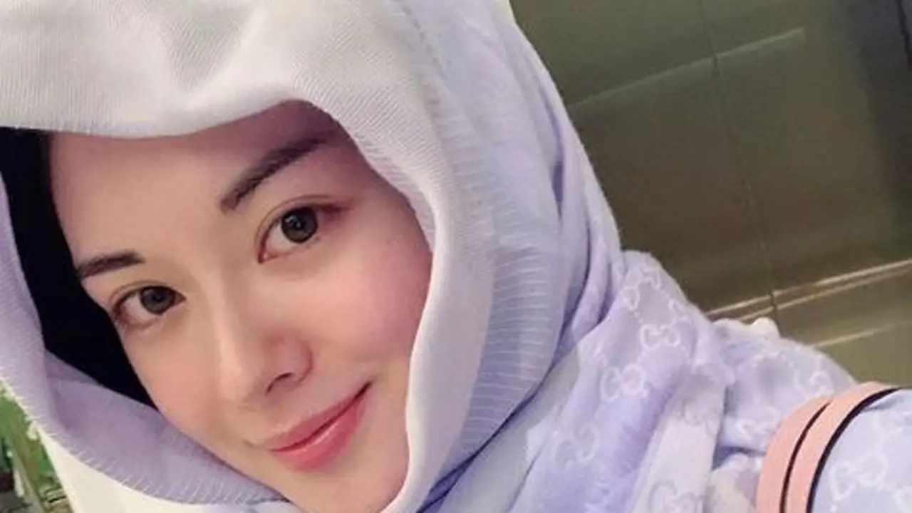 Ayana Jihye Moon (Foto: Instagram/ xolovelyayana)