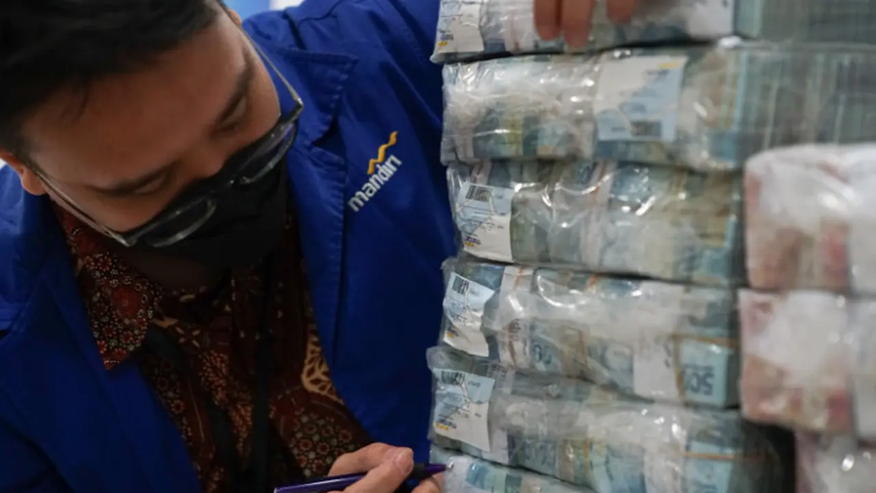Uang Rupiah.