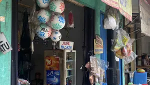 Abu Anak Krakatau Sampai Depok, Masker Diburu hingga Stok Menipis