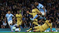 Manchester City berhasil memetik kemenangan penting saat menjamu Crystal Palace untuk tetap memanaskan persaingan juara Liga Inggris 2025/2026 pada Rabu (13/05/2026) waktu setempat. (AFP/Darren Staples)