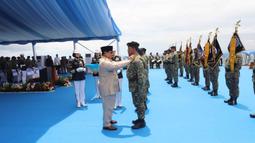 Dalam kegiatan tersebut, Presiden Prabowo Subianto memberikan Tanda Kehormatan Bintang Yudha Dharma Pratama kepada 18 prajurit TNI. (Foto: Istimewa)