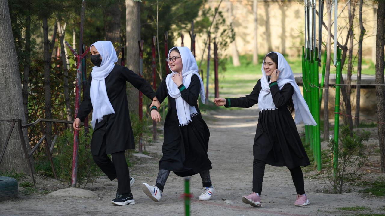 Taliban Buka Sekolah Khusus untuk Perempuan