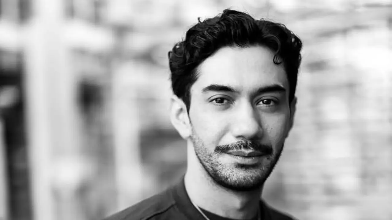 Potret Reza Rahadian (sumber: Instagram/officialpilarez)