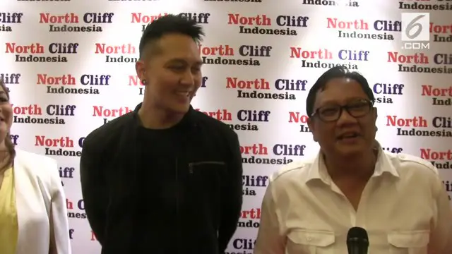 Demian Aditya menampilkan sulap yang tak seperti biasanya saat menghibur pegawai Northcliff Indonesia.