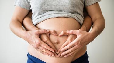 Ini 3 Penyebab Rasa Sakit Di Pusar Saat Hamil Besar Parenting Fimela Com