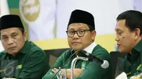 Ketum PKB Muhaimin Iskandar (Cak Imin) menghadiri Pembukaan Rakornas LPP DPP PKB, Jakarta, Sabtu (29/4). Muhaimin mengatakan PKB menargetkan tahun 2019 harus memenangkan Pemilu atau minimal kedua partai terbesar. (Liputan6.com/Angga Yuniar)