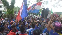 Demo Aremania di depan kantor DPRD kota Malang (Zainul Arifin/Liputan6.com)