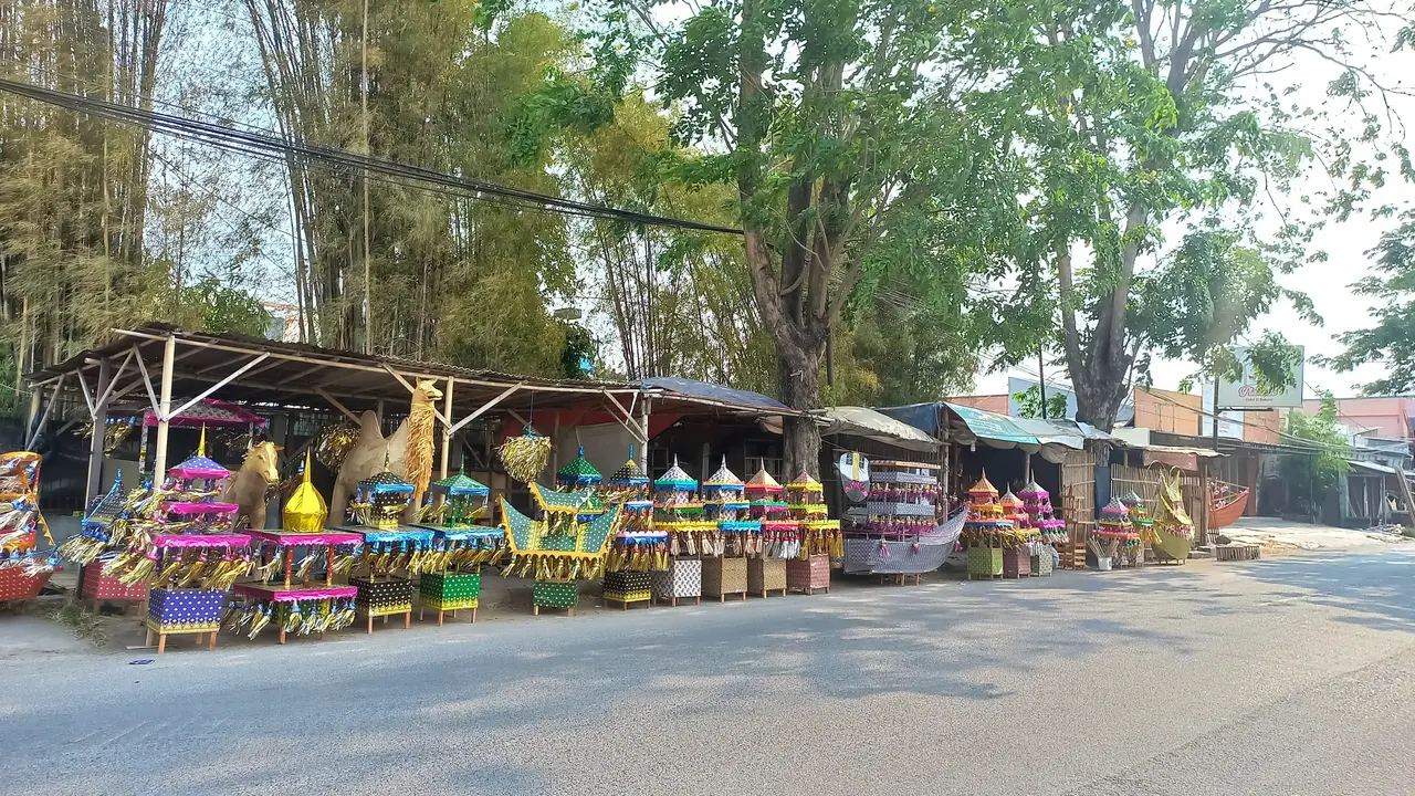 Penjual Panjang Mulud Di Kota Serang