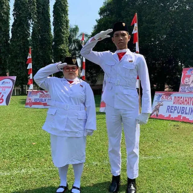 6 Potret Pemain Dari Jendela SMP Jadi Paskibraka, Rayakan HUT RI ke-76