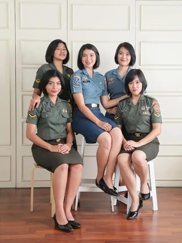 [Bintang] Ini Fakta dan Potret Cantik Serda Ambar, Paspampres Presiden Jokowi yang Lagi Viral