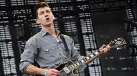 Alex Turner selaku vokalis Arctic Monkeys merasa tidak yakin Metallica bisa cocok di Festival Glastonbury 2014.