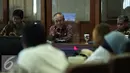 Suasana saat Menteri Riset Teknologi dan Perguruan Tinggi (Menristek Dikti) Mohamad Nasir memberikan keterangan pers di Gedung BPPT, Jakarta, Rabu (26/10). (Liputan6.com/Faizal Fanani)