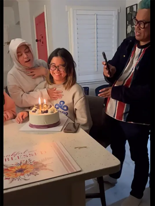 [Instagram/astridkuya]