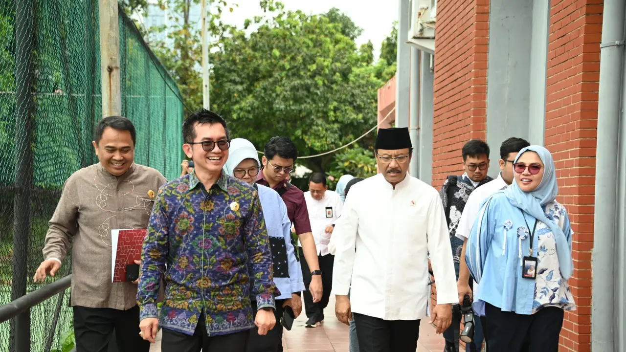 Kepala LAN Muhammad Taufiq menerima kunjungan kerja Menteri Sosial Saifullah Yusuf.