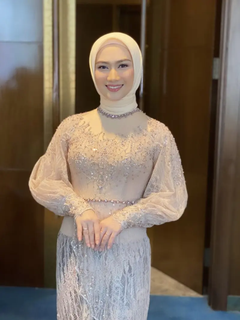 Kebaya Bridesmaids Lesti di Pernikahannya