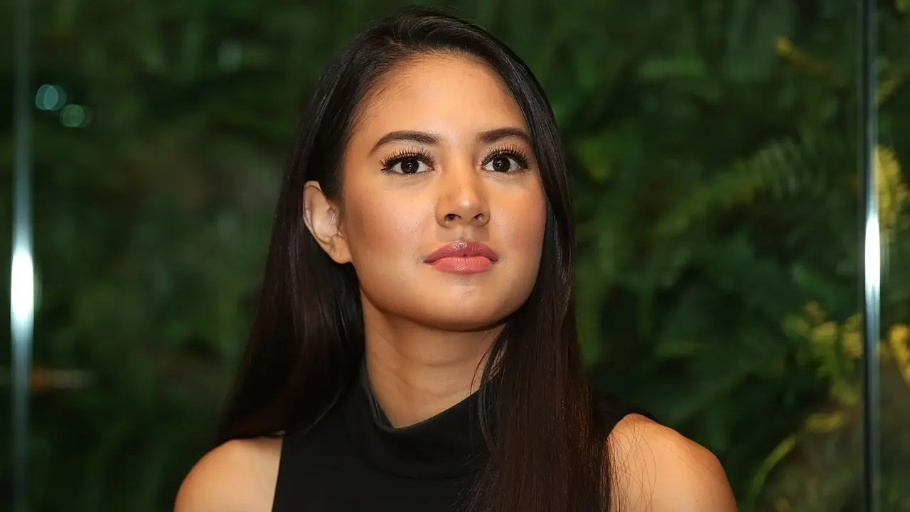 [Bintang] Aurelie Moeremans