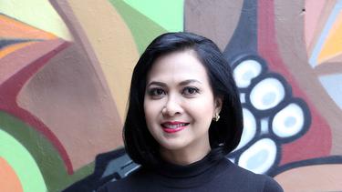 40 Tahun Berkarya Sundari Soekotjo Gandeng Beberapa Penyanyi Dalam Konsernya Page 1 Photo Fimela Com