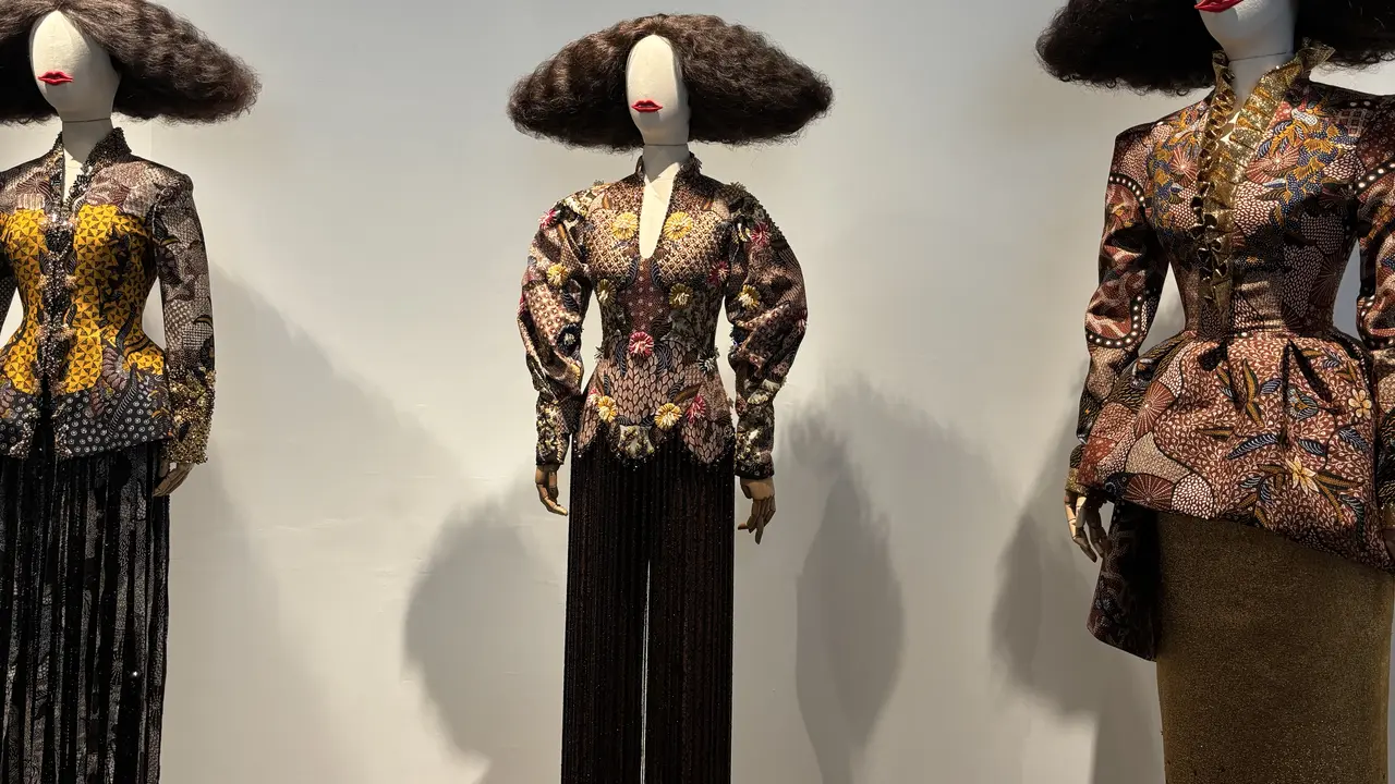 Nusanova 2.0 Angkat Batik sebagai Karya Seni yang Modern