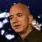 CEO Amazon Jeff Bezos berbicara kepada media tentang upaya keberlanjutan perusahaan di Washington, Amerika Serikat, 19 September 2019. Jeff Bezos mengajak agar staf Amazon tidak takut berinovasi. (ERIC BARADAT/AFP)