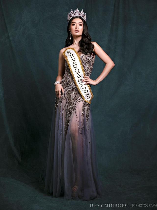 7 Pesona Carla Yules, Wakil Indonesia yang Masuk Top 6 di Miss World 2021