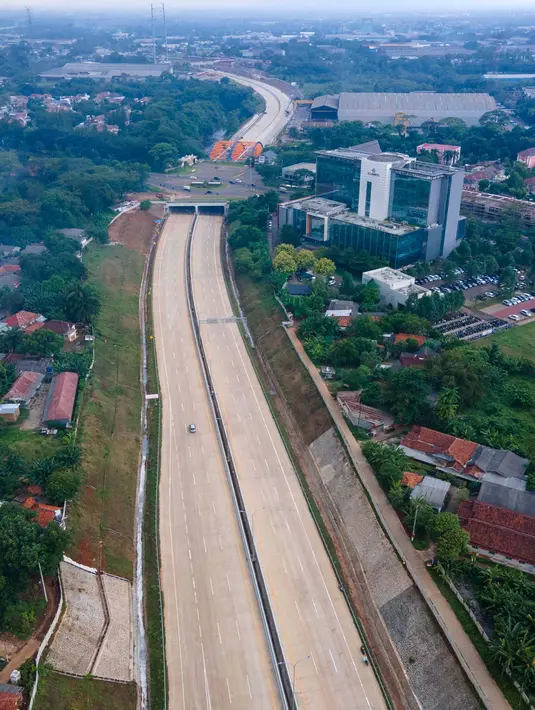 Ruas jalan bebas hambatan tersebut juga telah dilakukan Uji Laik Fungsi (ULF). (merdeka.com/Imam Buhori)
