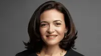 Chief Operating Officer Facebook, Sheryl Sandberg, menyampaikan fitur-fitur di Facebook sebagai upaya mendukung hari internet aman sedunia.