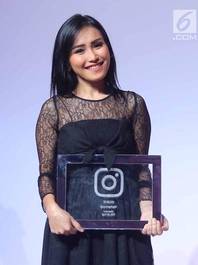 Tampil Dengan Rambut Baru Ayu Ting Ting Dipuji Habis Habisan Showbiz Liputan6 Com