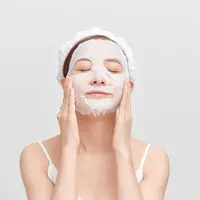 Masker wajah punya beragam jenis yang berbeda-beda/copyright shutterstock/Makistock