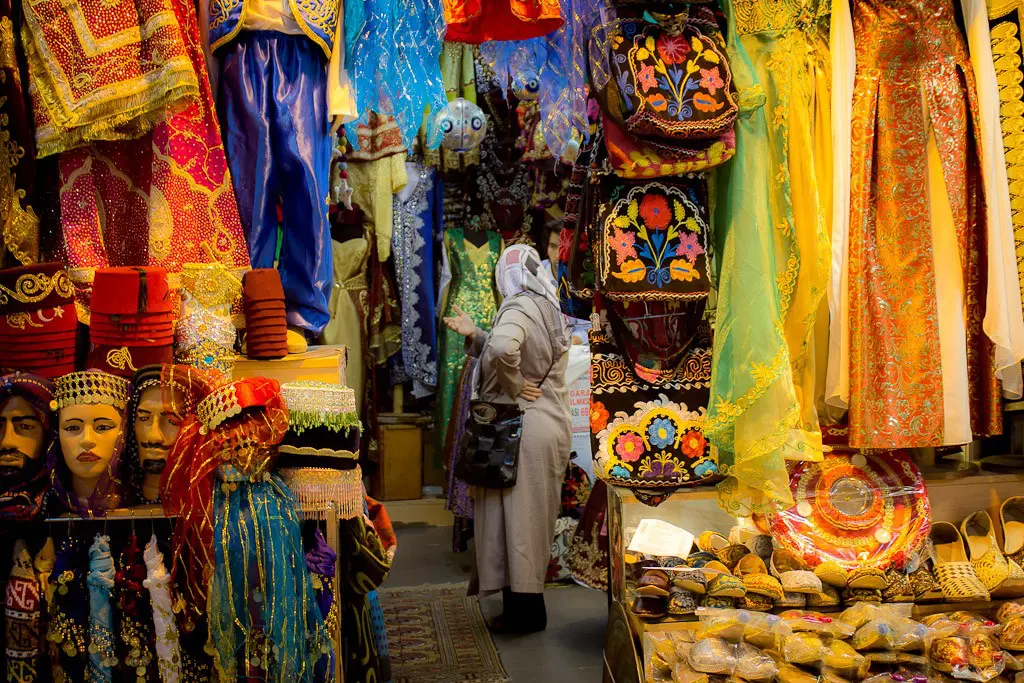 Grand Bazaar, Istanbul, Turki. (Sumber Foto: timetravelturtle.com)