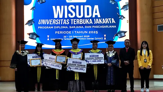Wisuda UT.