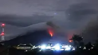 Aktivitas vulkanik Gunung Sinabung di Kabupaten Karo, Sumatera Utara, terus menunjukkan peningkatan yang tinggi. (Foto: Humas BNPB)