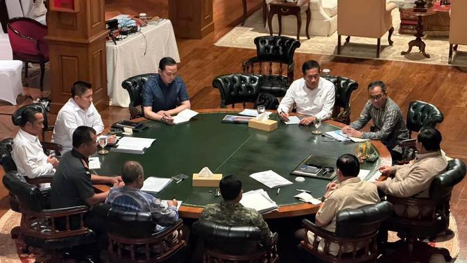 Prabowo Kumpulkan Menteri di Hambalang, Bahas Rencana Bangun 10 Kampus Kolaborasi RI dan Inggris