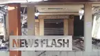 Asap abu pekat membumbung tinggi dari kompleks Lapas Banceuy, Bandung, Jawa Barat. Api membakar lapas yang terletak di Jalan Soekarno Hatta 187A Bandung tersebut. Kebakaran itu diduga terjadi akibat kerusuhan warga binaan atau narapidana.