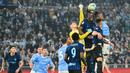 Inter Milan menang atas Lazio dengan skor 2-0 dalam laga final yang berlangsung di Olympic Stadium, Roma, Italia. (AFP/Isabella Bonotto)
