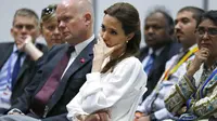 Angelina Jolie, Setop Kekerasan Seksual pada Perempuan (Reuters)