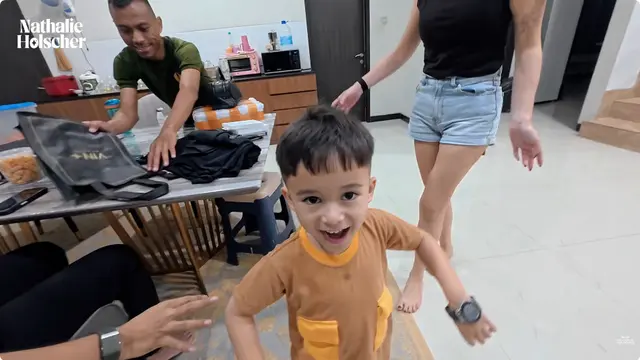 Potret Ruang Makan di Rumah Nathalie Holscher (YouTube NATHALIE HOLSCHER)