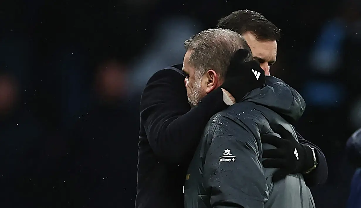 Kali ini Spurs dipermalukan Leicester City dengan skor 1-2. (AFP/Henry Nicholls)