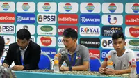 Pelatih Filipina Hirata Reiji beberkan kunci kemenangan timnya atas Filipina 2-1 di pertandingan pertamanya di Piala AFF U-19, Minggu (1/7/2018) di Stadion Joko Samudro, Gresik. (Bola.com/Zaidan Nazarul)