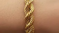 Top 3 Islami: Model Gelang Emas 18 Karat 10 Gram untuk Gen-Z dan Harganya, Desain Rumah yang Wajib Dihindari karena Bisa jadi Sarang Ular