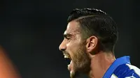 Italy's forward Graziano Pelle (C) celebrates with Italys' midfielder Andrea Pirlo (R) afte scoringduring the Euro 2016 group H qualifying football match between Italy and Malta on September 3, 2015 AFP PHOTO / ALBERTO PIZZOLI 