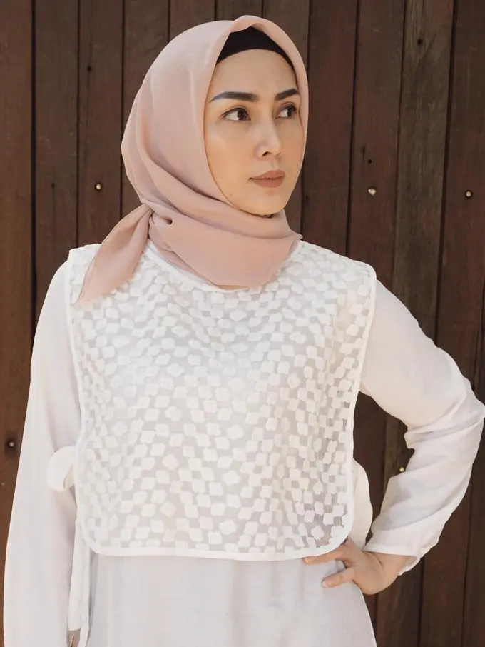 [Bintang] Arie Untung dan Fenita Arie