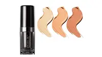 Foundation Ringan dengan Manfaat Ganda untuk Riasan Tahan Lama