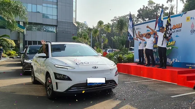 PLN Buktikan Mobil Listrik Lebih Hemat dengan Menggelar Touring Jakarta Bali