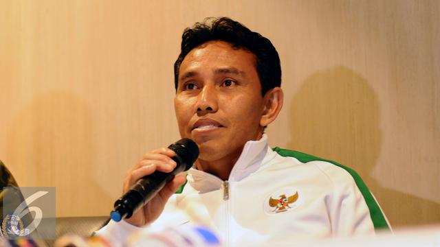 Pelatih Timnas Indonesia, Luis Milla Perkenalkan Tim Kepelatihan